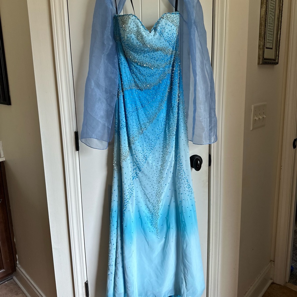 Riva Designs, Size 10, so many sparkles and jewels!